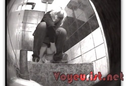 Порно Видео В Туалете Клуба Скрытая Камера