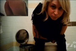 Видео скрыто снятое в женских туалетах